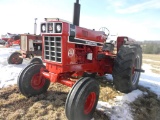 IH 1566 Tractor