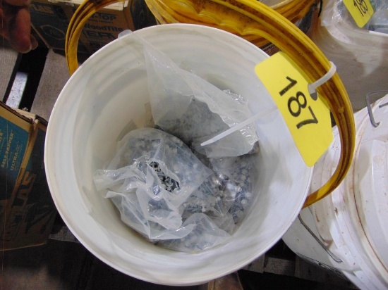 1 Bucket of 1-16x1inch & 2inch Wood Screws