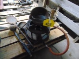 Lead Pot w/Dippers
