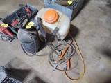 2 Hand Sprayers