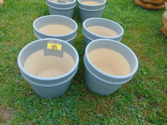 4 Clay Pots