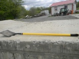 NEW Shovel