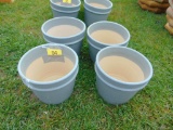 4 Clay Pots