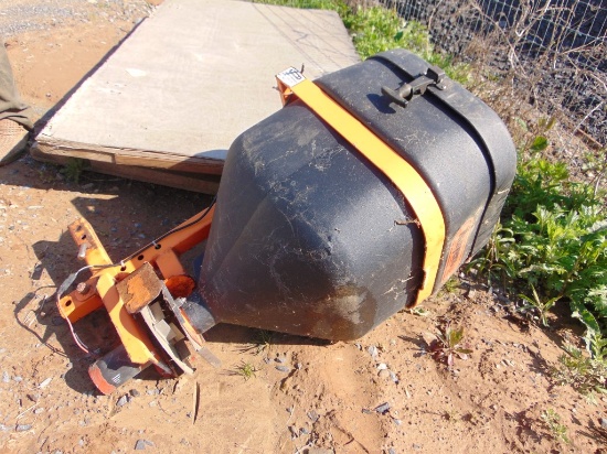 Buyers Receiver Hitch Salt Spreader