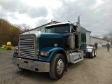 2000 Freightliner Classic Flat Top Sleeper Road Truck