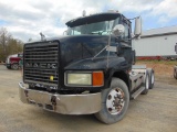 1999 Maxi Cruise Day Cab Mack Road Truck