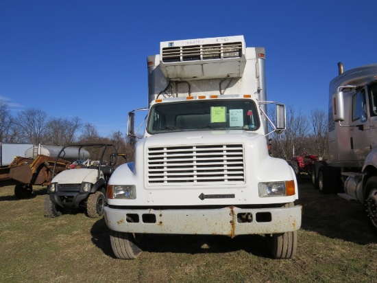 2001 Int 4700 Reefer Truck
