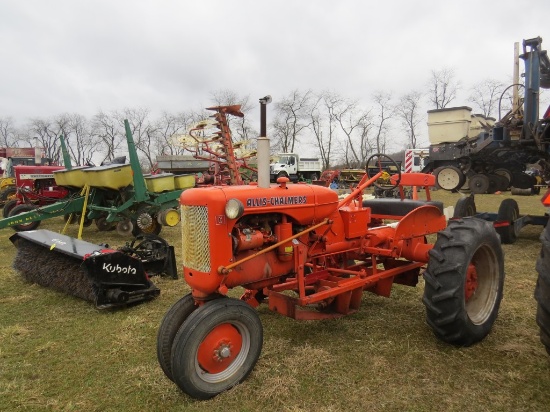 AC C Tractor w/Bar Mower