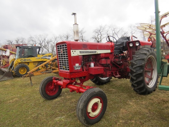 IH 544 Gas Tractor