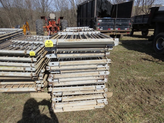 Lot of 9'6" Hog Panels