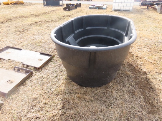 150gal Rubbermaid Water Trough