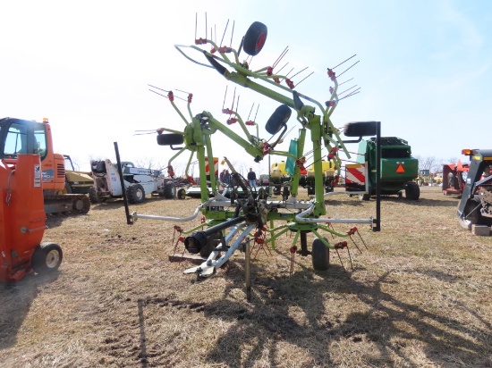 Claas G53 6star Tedder