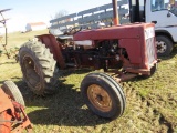 IH 444 Tractor