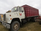 1978 Ford L8000 Truck