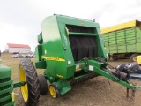 JD 557 Round Baler