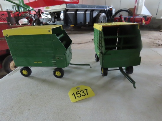 (2) 1/16 JD Forage Wagon