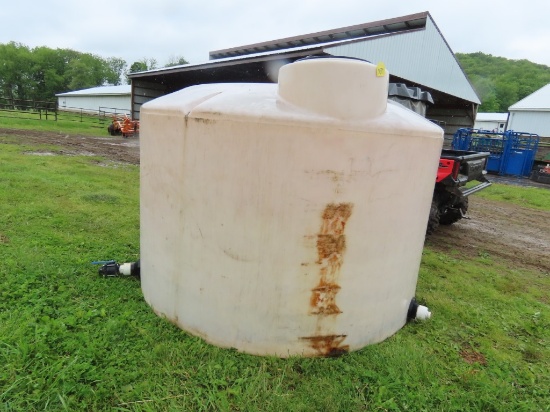 1550gal Poly Tank