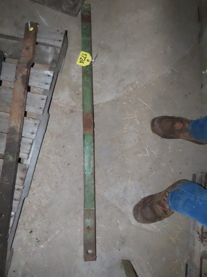 JD 530 or 630 Draw Bar