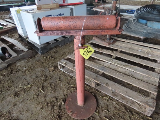 Roller Stand