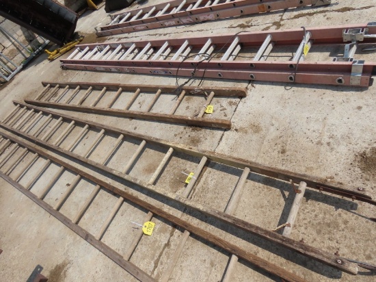 16' Wooden Ladder