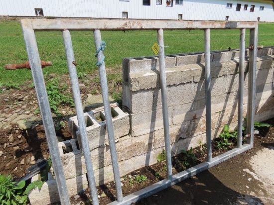 76" Gate