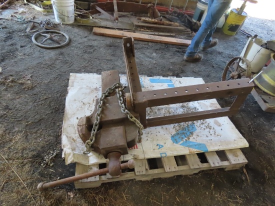 Large Vise