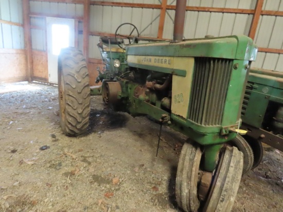 JD 620 Tractor