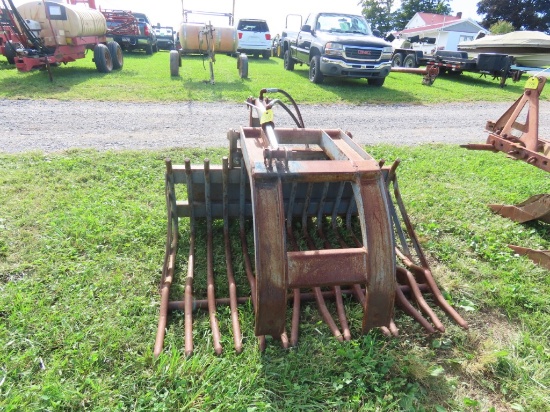 QT 54" Forked Grapple
