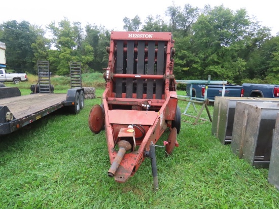 Hesston 5530 Round Baler