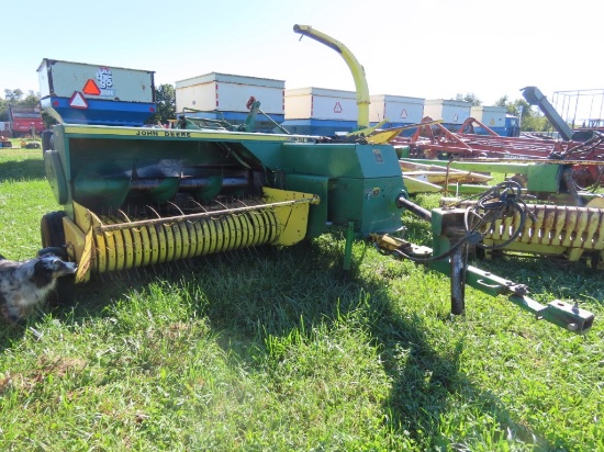 JD 348 Baler w/Pan Thrower
