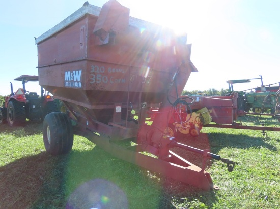 M&W Little Red Wagon Grain Cart