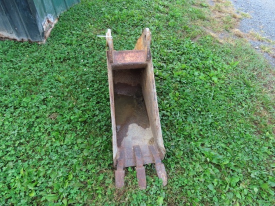 11" Excavator Bucket
