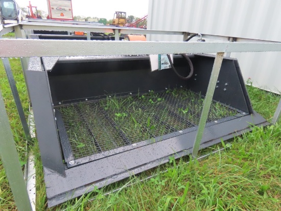 NEW Wolverine QT 72" Screen Bucket