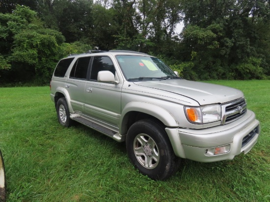2000 Toyota 4 Runner SUV