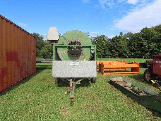 Sukup Double Barrel Grain Cleaner on Cart