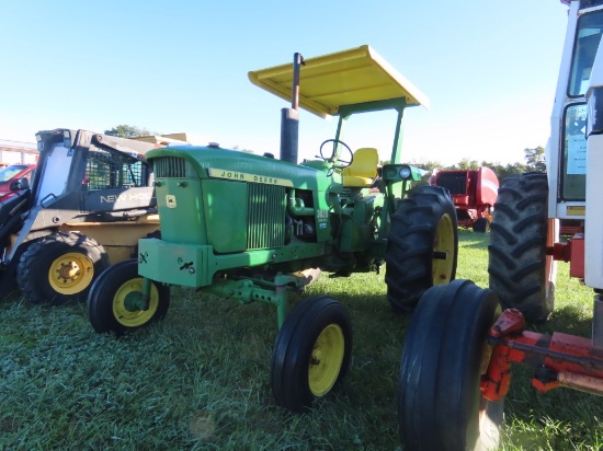 JD 3020D Tractor