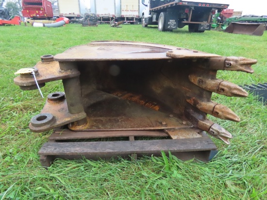 18" Excavator Bucket