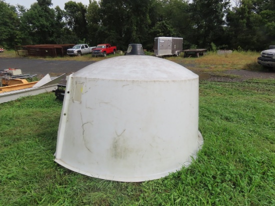 Round Calf Hutch