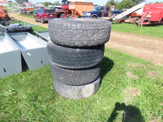 (4) 265/70R18 Tires and Rims