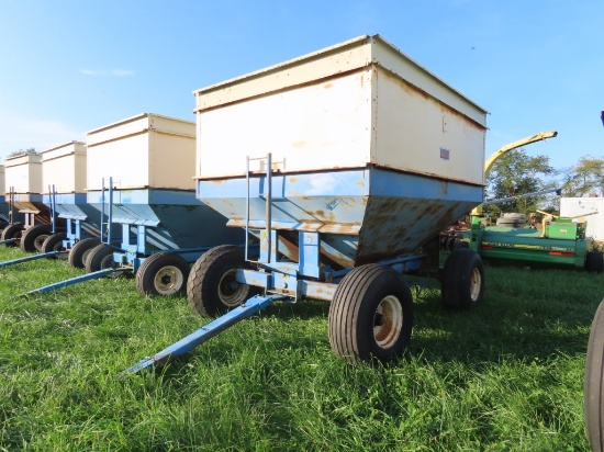 DMI Gravity Wagon on Big Rubber Gears