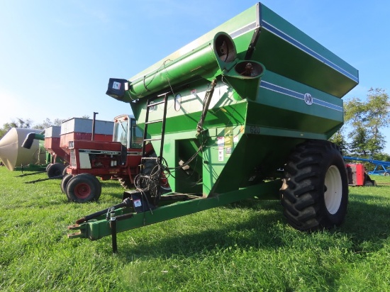 J&M 620 Grain Cart