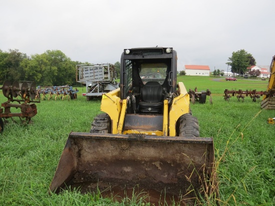 JD 320 Skid Steer