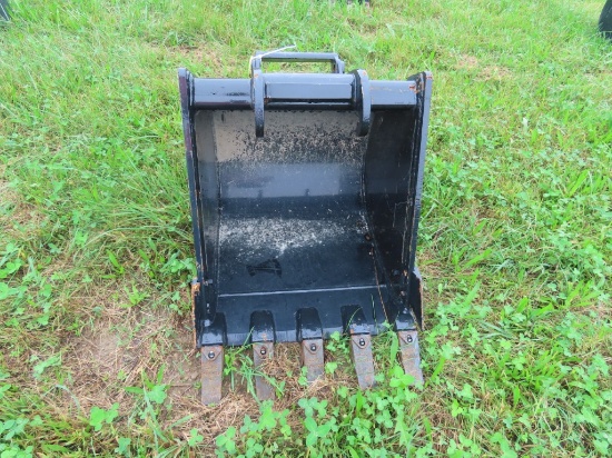 NEW 24" Excavator Bucket