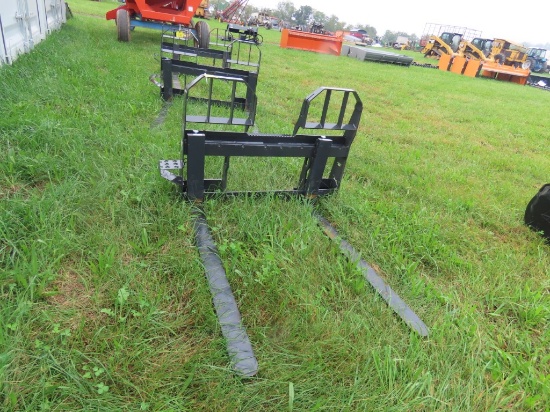 NEW QT Bobcat Pallet Forks