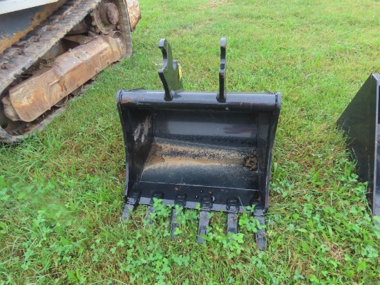 NEW 30" Excavator Bucket
