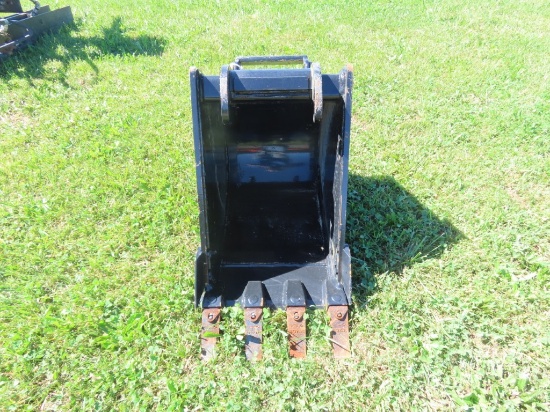 18" Excavator Bucket
