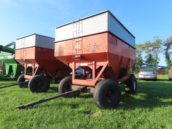 M & W Gravity Wagon on Big Rubber