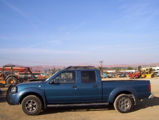 Nissan Frontier XE Crew Cab Pickup,