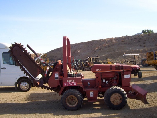 2002 Ditch Witch 3700DD Trencher,