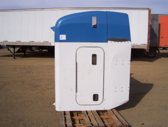 45" Paccar Sleeper.